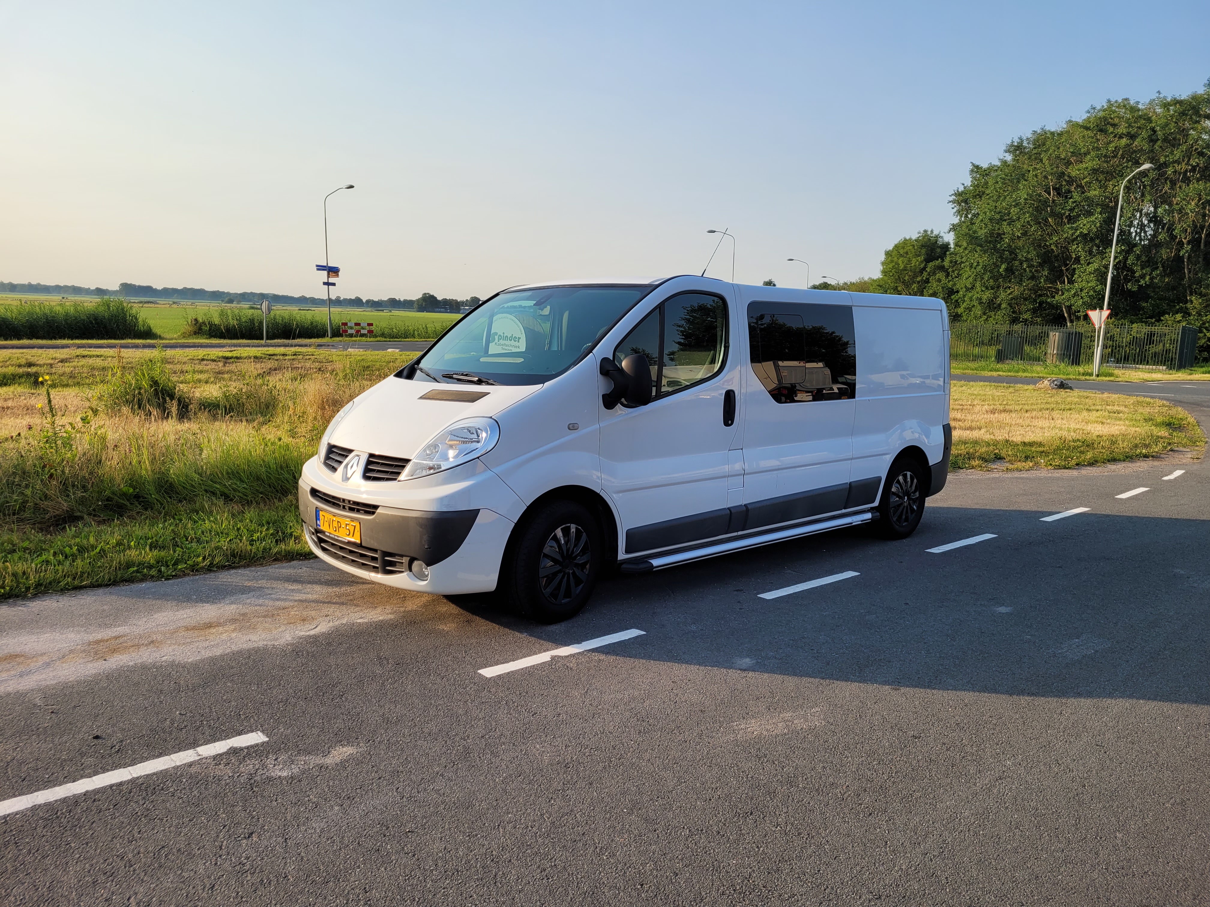 Renault Trafic 7-VGP-57